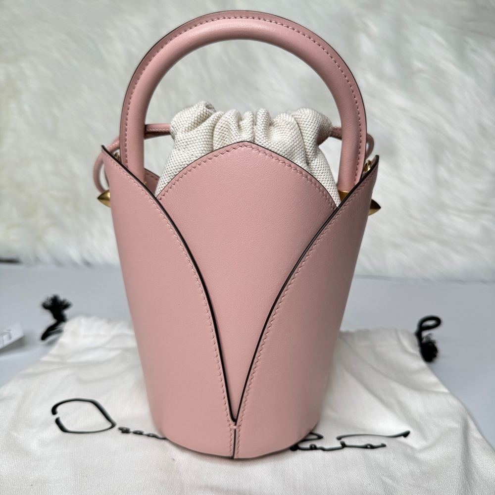 Oscar de la Renta Tulipan Nano Leather Bucket Bag - Picture 2 of 8